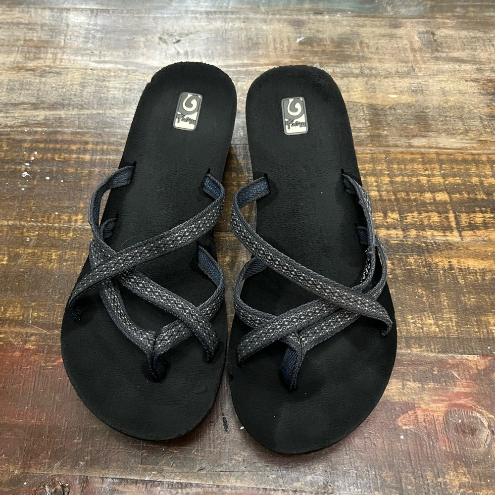 Sanuk Platform Flip Flops size 11